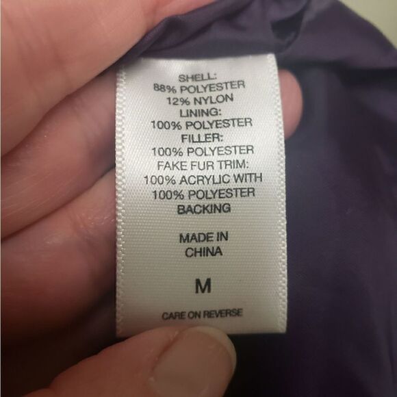 New‎ York & Company Outdoor Vest with Removable Faux Fur Hood - Picture 7 of 7